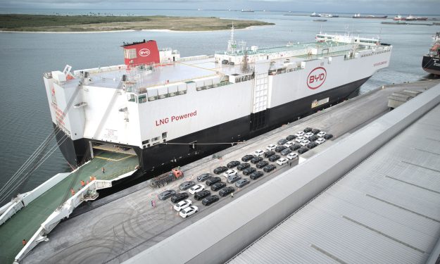 El EXPLORER NO.1 de BYD atraca en Brasil y eleva la logística sostenible